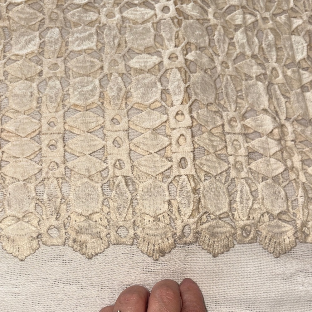 Romeo+Juliet Couture Ivory Crochet Lace Midi Dress BNWT - Picture 2 of 14